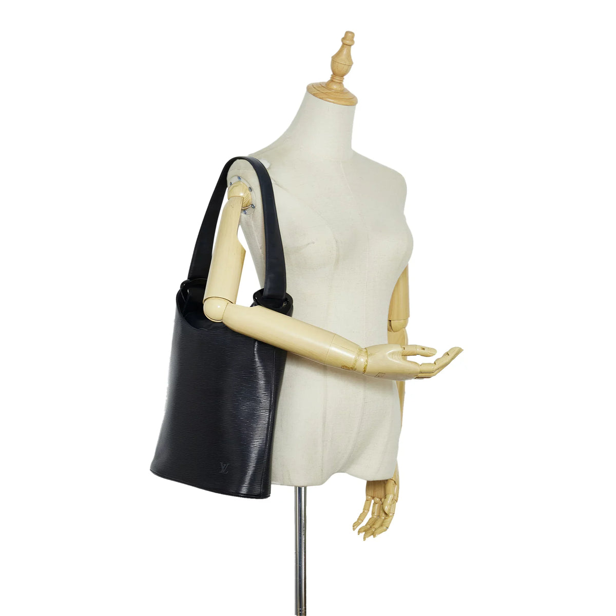 Epi Verseau Authenticated Unisex Pre-Owned Vuitton Bag Sac Louis Leather Shoulder (Fair) Black