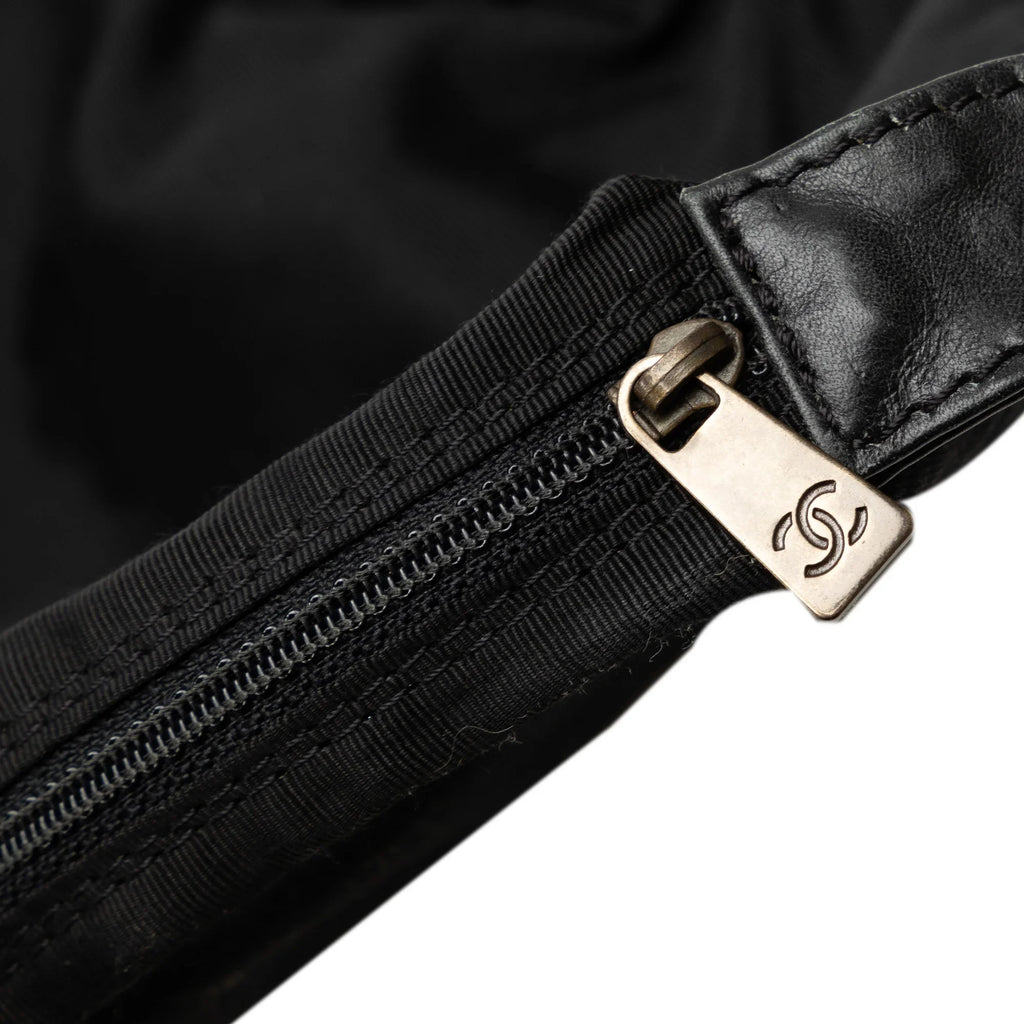 Wild Authenticated CC Handbag Leather Chanel Stitch (Good) Pre-Owned Lambskin HandleBag Top Black Unisex