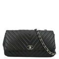 Crossbody Flap Chevron Lambskin Pre-Owned Surpique Medium CHANEL Black Leather Bag